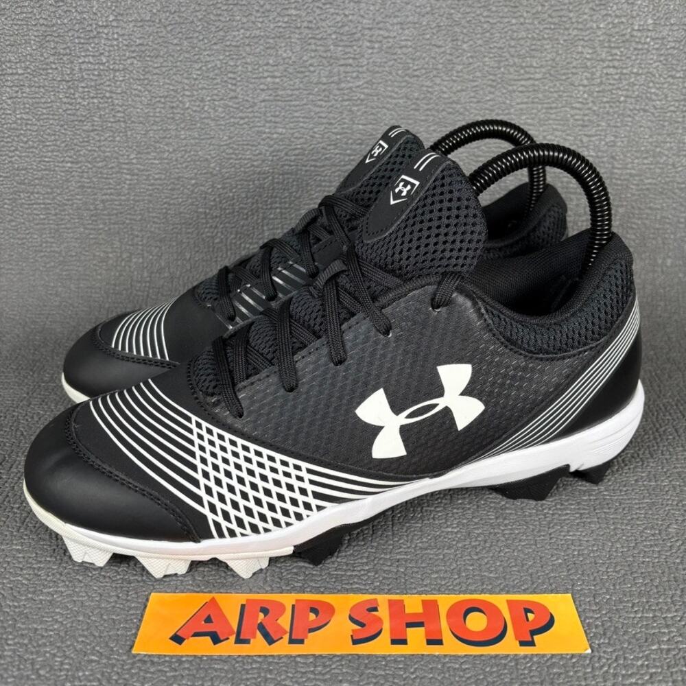 Under Armour Glyde RM 1297334-011 Size Women`s 7.5 Black White Softball Cleats